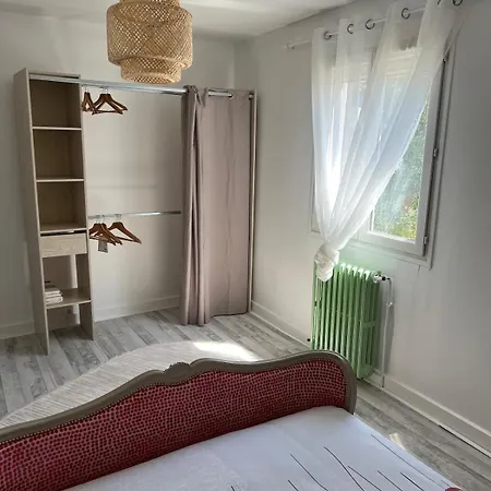 Petite Maison Rose