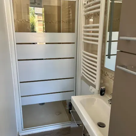 Petite Maison Rose * Χάβρη